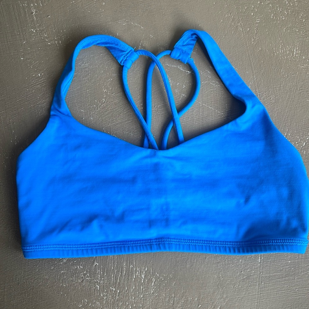 Lululemon sports bra